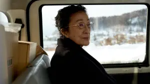 Backdrop to the movie "Moonlit Winter" #392409