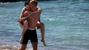 Backdrop to the movie "W.E." #433750