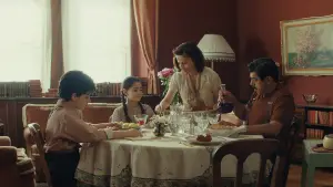 Backdrop to the movie "Naples to New York" #654558