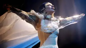 Backdrop to the movie "Lady Gaga: MAYHEM in the Desert - Live at Coachella" #721569