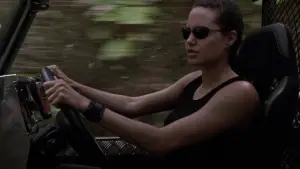 Backdrop to the movie "Lara Croft: Tomb Raider" #804735