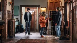 Backdrop to the movie "Hereditary" #227321