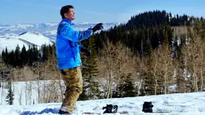 Backdrop to the movie "6 Below: Miracle on the Mountain" #319560