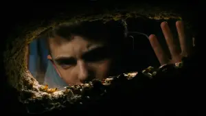 Backdrop to the movie "Mimic" #627883