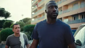 Backdrop to the movie "Borgo" #665464