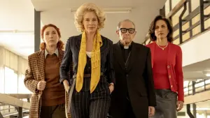 Backdrop to the movie "Phenomena" #445553