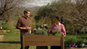 Backdrop to the movie "La Dolce Villa" #614781