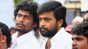 Backdrop to the movie "Naadodigal" #713302