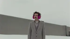 Backdrop to the movie "Universal Language" #654848