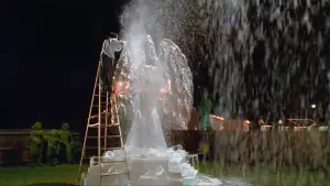 Backdrop to the movie "Edward Scissorhands" #619813