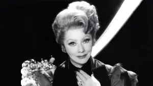 Backdrop to the movie "Mame" #678482