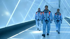 Backdrop to the movie "Moonfall" #659393