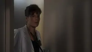 Backdrop to the movie "Desperate Measures" #342621