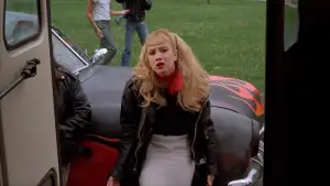Backdrop to the movie "Cry-Baby" #944268