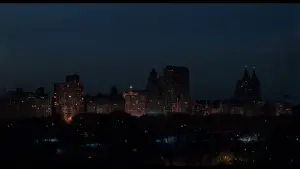 Backdrop to the movie "Home Alone 2: Lost in New York" #567052