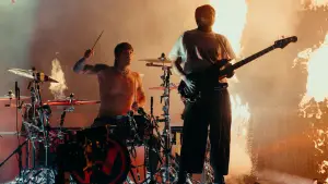 Backdrop to the movie "Twenty One Pilots: More Than We Ever Imagined" #767552