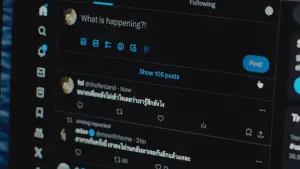 Backdrop to the movie "Defenseless" #706011