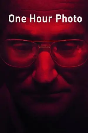 Poster to the movie "One Hour Photo" #87718