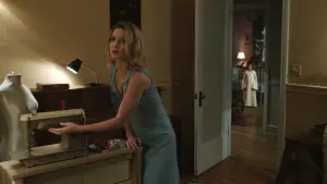 Backdrop to the movie "Annabelle" #593841