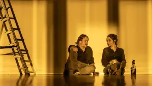 Backdrop to the movie "Kingmaker" #651603