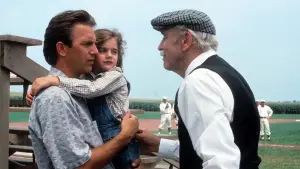 Backdrop to the movie "Field of Dreams" #719583