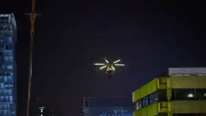 Backdrop to the movie "Canary Black" #623158