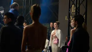 Backdrop to the movie "Crimes of Fashion: Killer Clutch" #409745