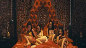 Backdrop to the movie "The Man with the Iron Fists" #330780