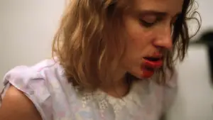 Backdrop to the movie "Dogtooth" #738645