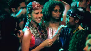 Backdrop to the movie "Glitter" #703729