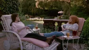 Backdrop to the movie "Beaches" #655617