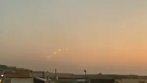 Backdrop to the movie "The Diary of a Sky" #449112