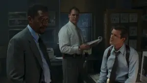 Backdrop to the movie "Kiss the Girls" #810402