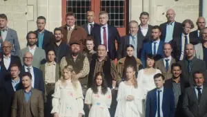 Backdrop to the movie "Hunting Ground" #716786