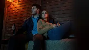 Backdrop to the movie "The Strangers: Chapter 1" #555807