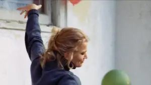 Backdrop to the movie "A Woman Under the Influence" #754134