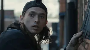 Backdrop to the movie "Weapons" #766333