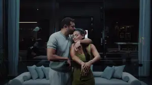 Backdrop to the movie "Snakes and Ladders 2: Children