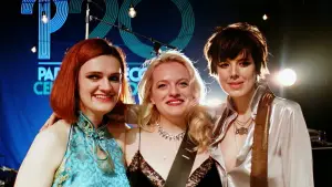 Backdrop to the movie "Her Smell" #660075