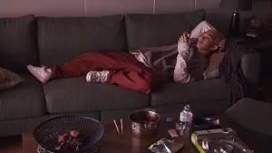 Backdrop to the movie "#Alive" #227735