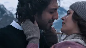 Backdrop to the movie "Saiyaara" #596693