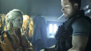 Backdrop to the movie "Lockout" #335103