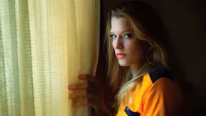 Backdrop to the movie "Girl on the Third Floor" #452107