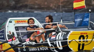 Backdrop to the movie "Beyond the Raging Sea" #453875