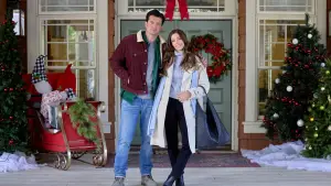 Backdrop to the movie "Deck the Walls" #700278