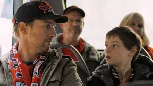 Backdrop to the movie "Weekend Rebels" #372730