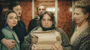 Backdrop to the movie "Treasure" #676849