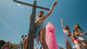 Backdrop to the movie "Hunky Jesus" #772446