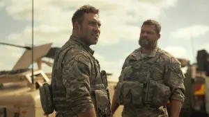 Backdrop to the movie "War Machine" #764125