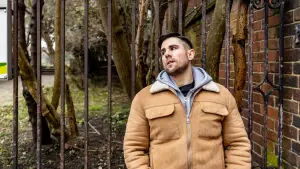 Backdrop to the movie "Breaking Through the Fear" #775769